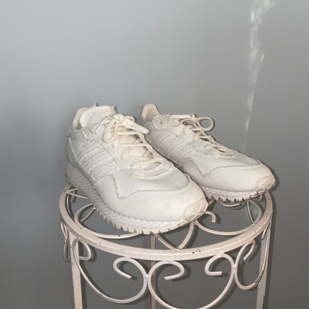 Adidas New York Daniel Arsham - Picture 1 of 3